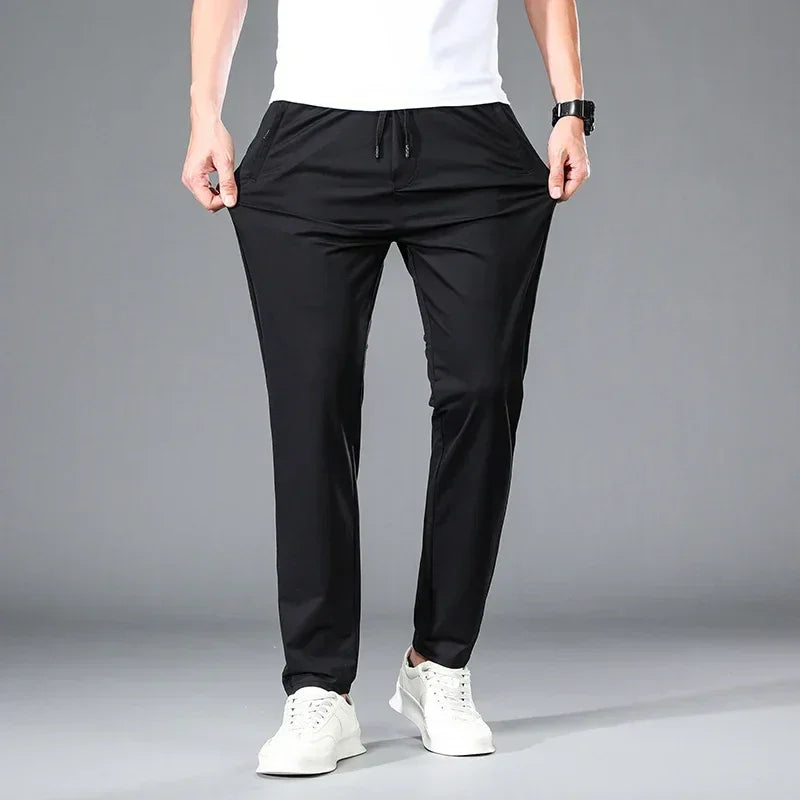 [COMPRÁ 1 Y LLEVATE 3] Pantalón Zenith™ de Seda Fría con Efecto Refrescante — Tecnología, Estilo y Confort Máximo en una sola prenda